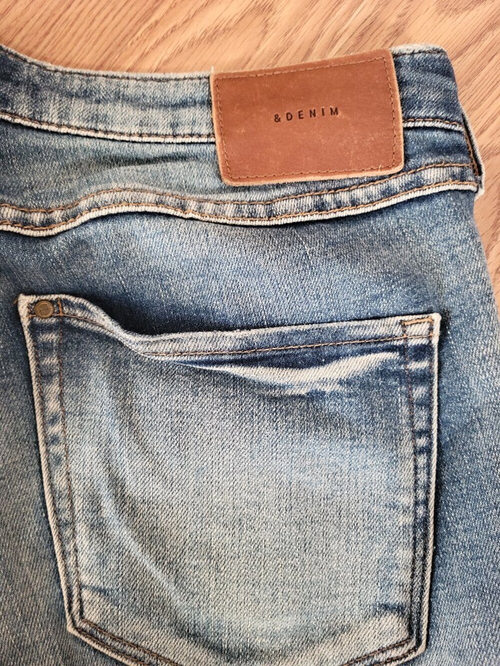 H&M Skinny Low Waist Distressed Ripped Jeans Size 26/30 - Picture 7 of 8